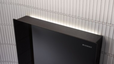 Geberit Monolith Plus with ComfortLight glass front black (© Geberit)